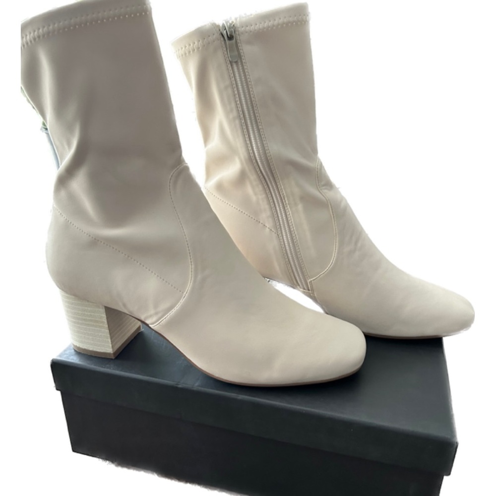 Silent D Cabre boots in off- white. Sold out in stores.